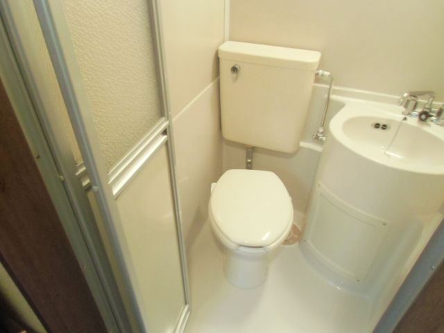 【掛川市天王町のアパートのトイレ】