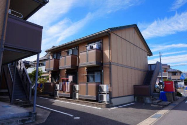 愛知県西尾市桜町溜池（アパート）の賃貸物件の外観