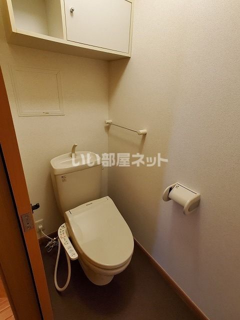 【プルミエ　アムール　Ａのトイレ】