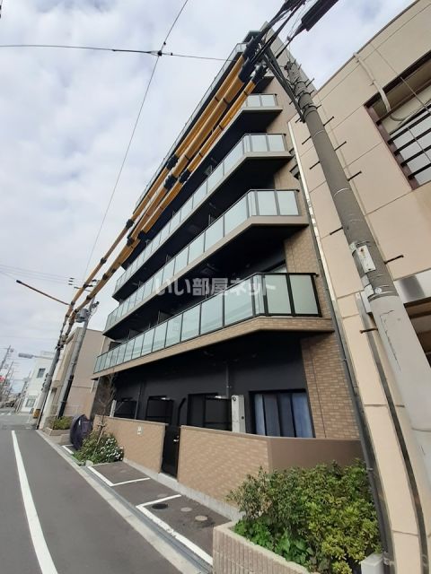 大阪市平野区平野東のマンションの建物外観