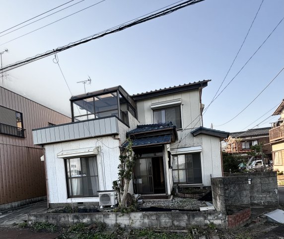 谷井田貸家の建物外観