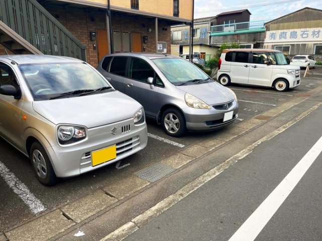 【ボナールカンベ　Ａの駐車場】