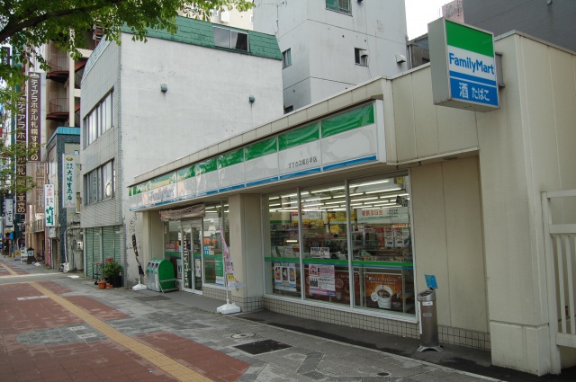 【札幌市中央区北一条西のマンションのコンビニ】