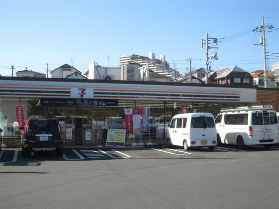 【町田市小川のマンションのコンビニ】