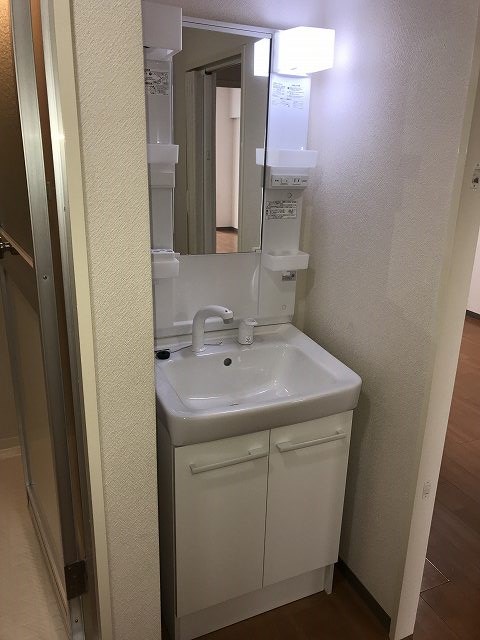 洗面設備　反転部屋参考