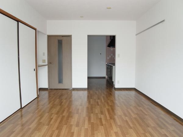 居室・リビング　内装