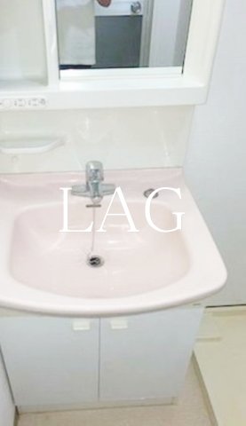 洗面設備　洗面台です。