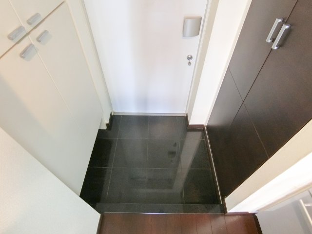 玄関　ドゥーエ大森 ※同タイプの別部屋参照