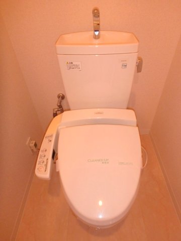 トイレ　落ち着いたトイレです