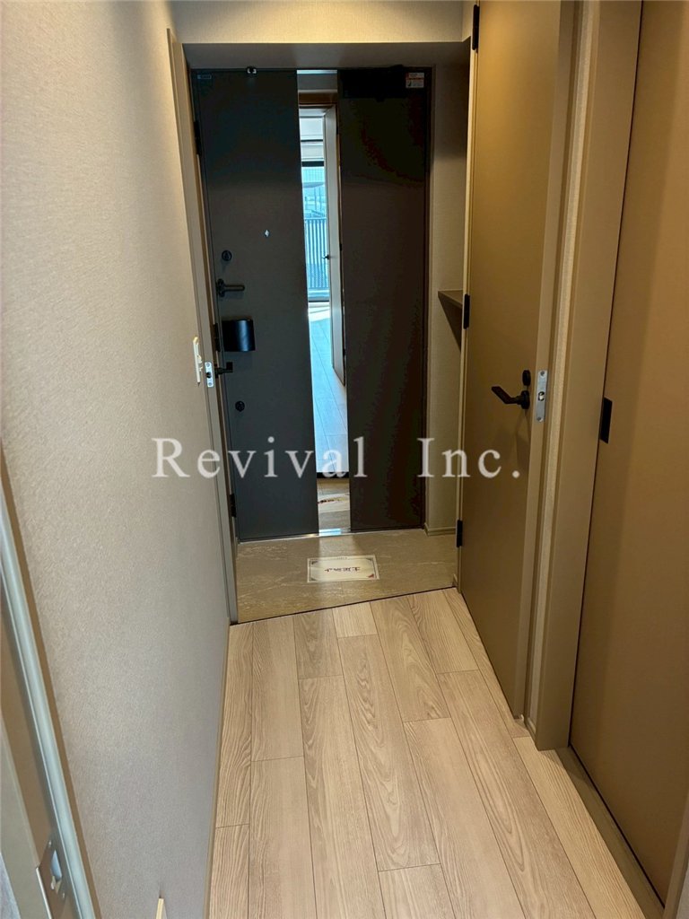 玄関　すっきりとした玄関でございます