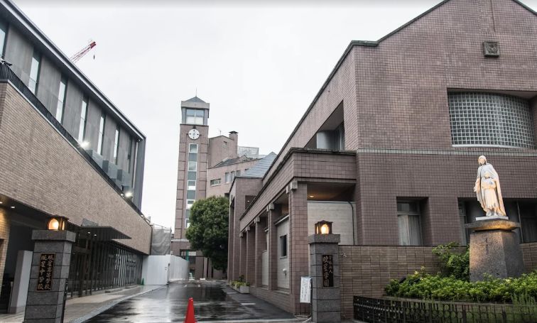 高校・高専　私立暁星高校（高校・高専）まで367m