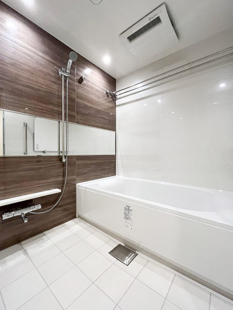 バス・シャワールーム　浴室（２０２４年６月撮影）