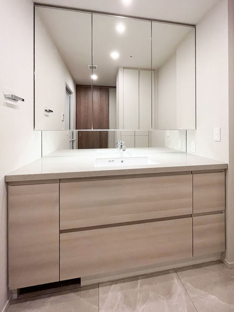 洗面設備　洗面化粧台（２０２４年６月撮影）