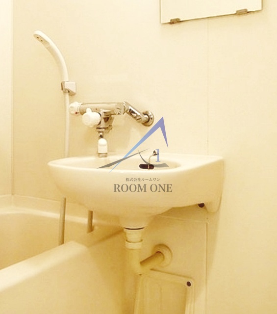 洗面設備　洗面台です。