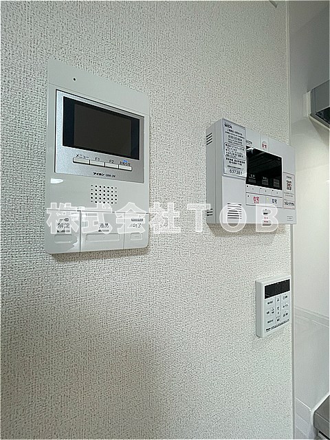 セキュリティ　モニターホン　給湯リモコン※クリーニング中の撮影※