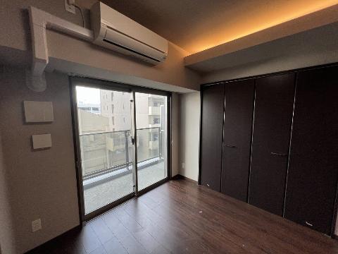 居室・リビング　室内