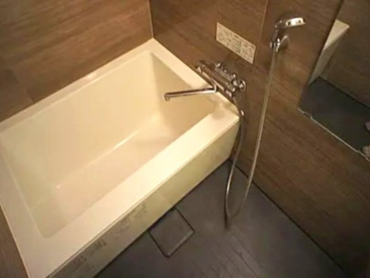 バス・シャワールーム　浴室