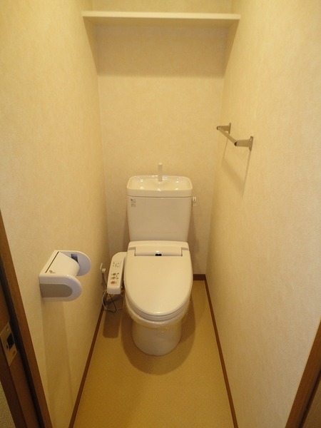 トイレ　ゆったりとした空間のトイレです