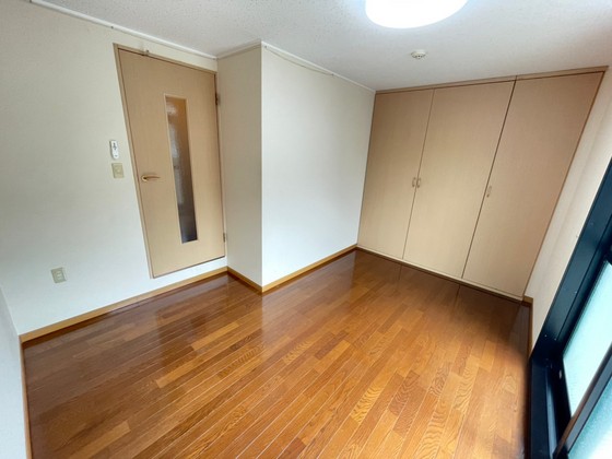 居室・リビング　※別部屋の写真です