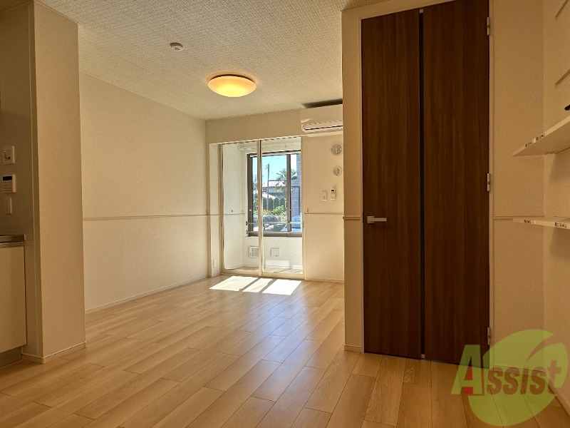 居室・リビング　１１．４帖のリビングです。広々としていますね。