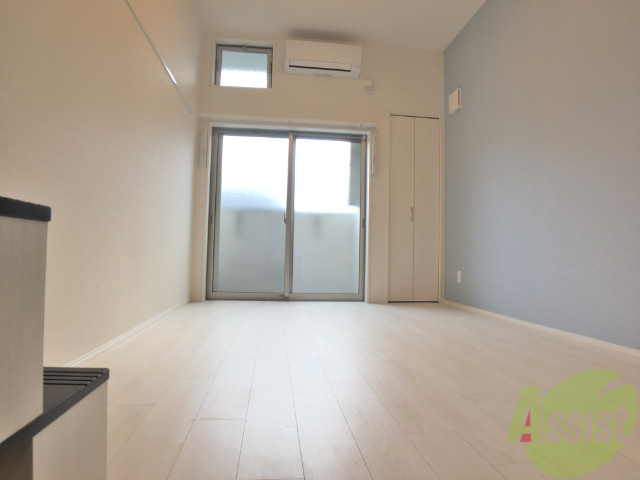 居室・リビング　広くてキレイな洋室が広がっていて、充実した生活が送れそう。