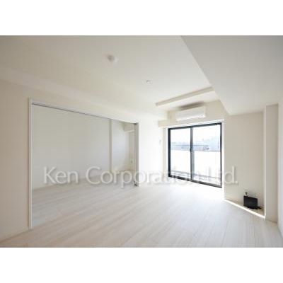 居室・リビング　同タイプ5階のお部屋を撮影。仕様が異なることがあります。