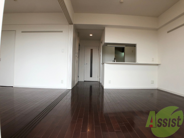 居室・リビング　広くてキレイなＬＤＫが広がっていて、充実した生活が送れそう。