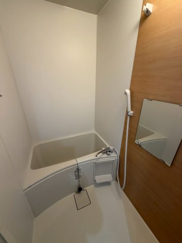 バス・シャワールーム　お風呂です