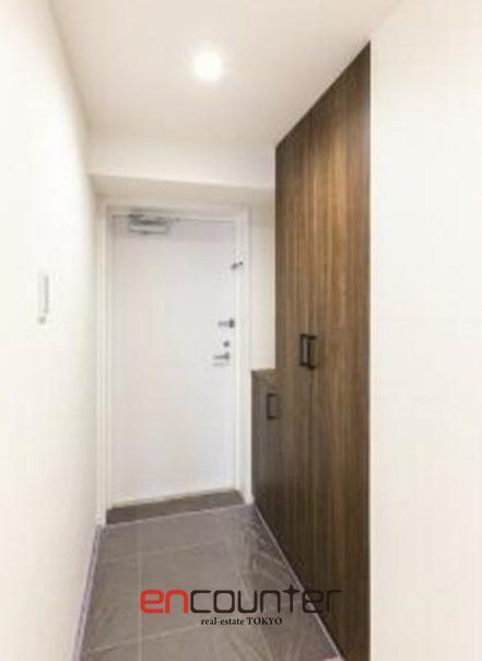 玄関　※同マンション別室参考写真