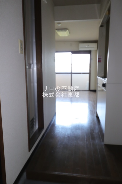 玄関　下駄箱がついているので、片付いた玄関をキープできます！