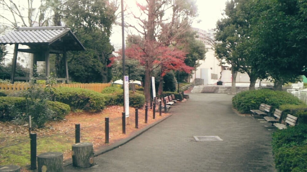 公園　目黒区民センター公園（公園）まで829m