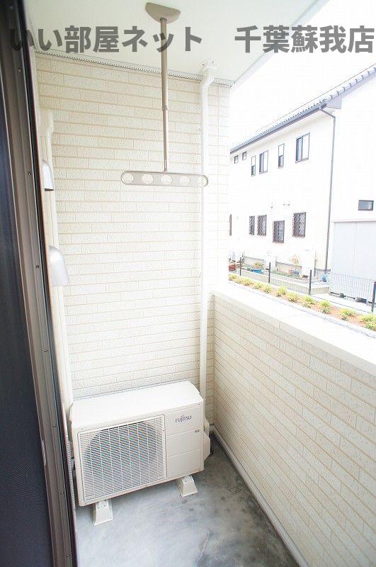 バルコニー　お洗濯にも便利なバルコニー付き