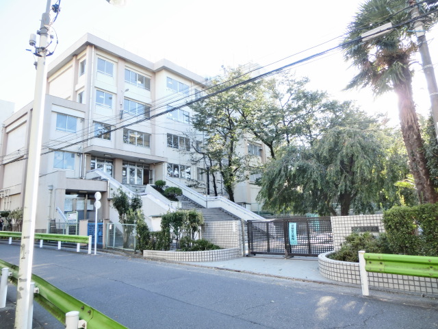 小学校　練馬区立 大泉小学校（小学校）まで647m