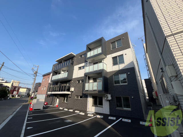 建物外観　札幌市東区北１３条東「Ｌａ　Ｃａｕｓａ　Ｎ１３」