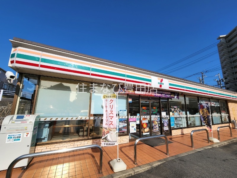コンビニ　セブンイレブン豊田市新町4丁目店（コンビニ）まで366m