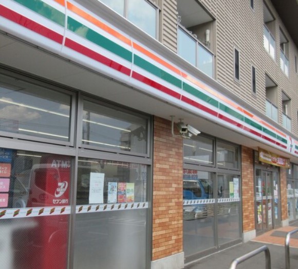 コンビニ　セブンイレブン 川口西立野店（コンビニ）まで707m