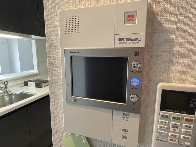 セキュリティ　TVモニター付きインターホンです