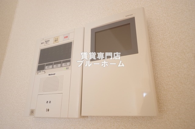 セキュリティ　モニター付きインターホン！