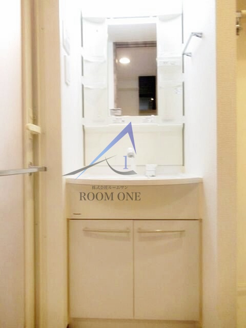 洗面設備　洗面台です。