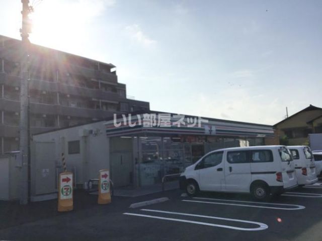 コンビニ　セブンイレブン 清水草薙店（コンビニ）まで565m
