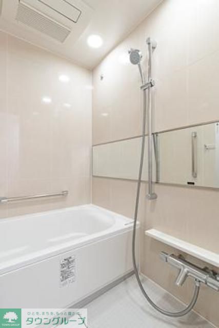 バス・シャワールーム　※写真は同タイプ住戸です。