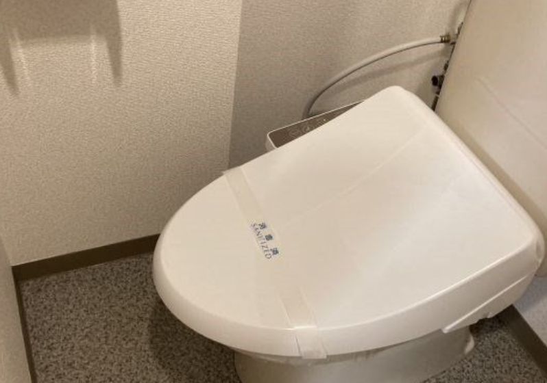 トイレ　別号室参考写真