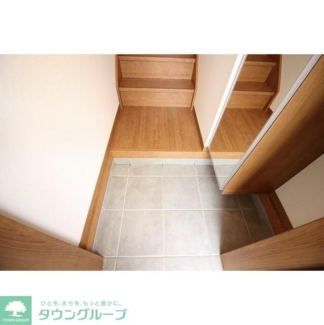 玄関　★お問い合わせはタウンハウジングまで★