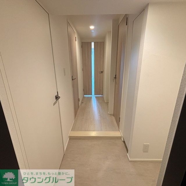 玄関　※写真は同タイプ住戸です。