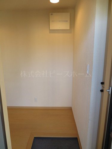 玄関　※別号室参考写真