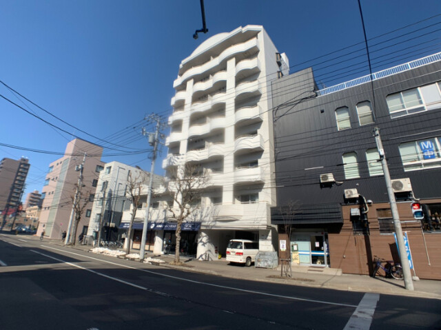 建物外観　札幌市北区北１４条西「ル・ソレイユ」