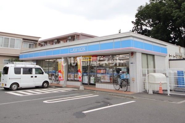 コンビニ　ローソン 大和上草柳五丁目店（コンビニ）まで1035m
