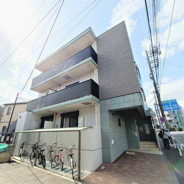 建物外観　オートロック付きです