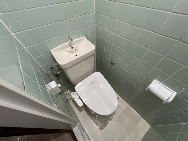 東垂水3丁目貸家のトイレ写真