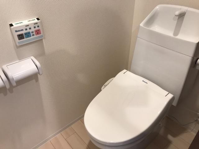 トイレ　シャワー付トイレ